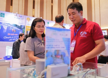 Thầy giáo tin học tạo hệ thống nuôi tôm thông minh